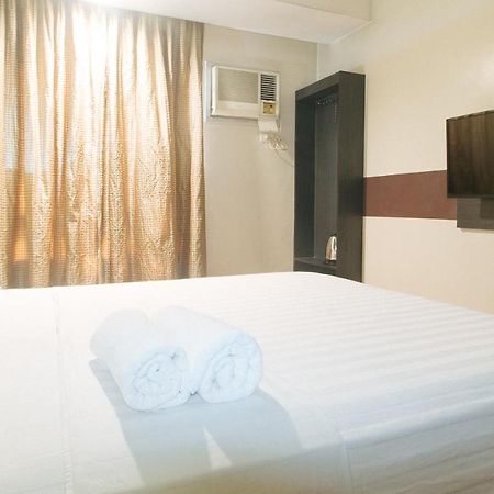 Lorenzzo Suites Hotel Makati City Ngoại thất bức ảnh