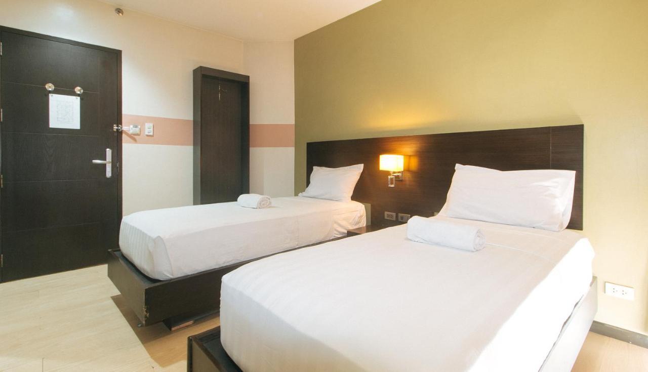 Lorenzzo Suites Hotel Makati City Ngoại thất bức ảnh