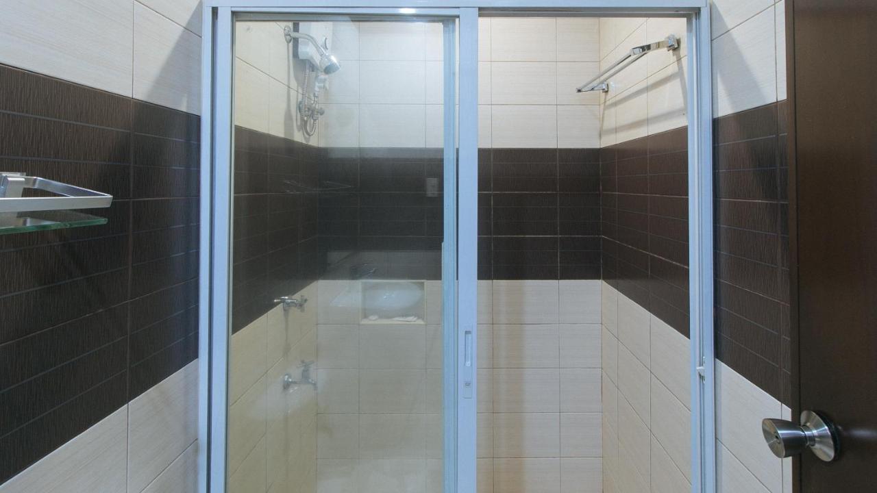 Lorenzzo Suites Hotel Makati City Ngoại thất bức ảnh